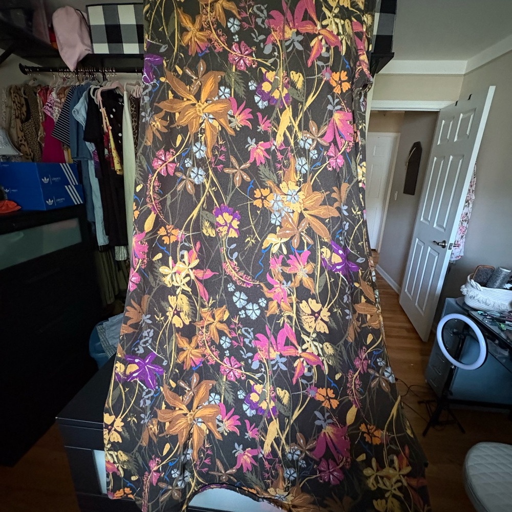LuLaRoe Multicolor Floral Sarah Sweater - Picture 5 of 7